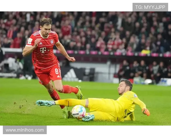 拜仁欧冠竞争力面临考验:小组赛表现波动对晋级形势产生影响 拜仁欧冠竞争力面临考验:小组赛表现波动对晋级形势产生影响